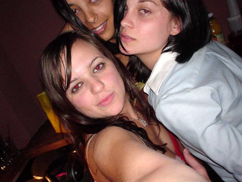 leigh, niki, sarah
