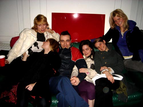 katie, meredith, nina, siege