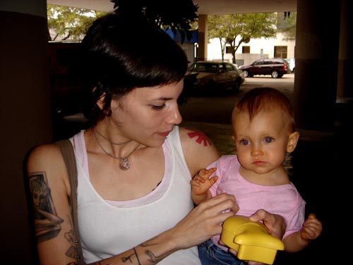 lucy, tara
