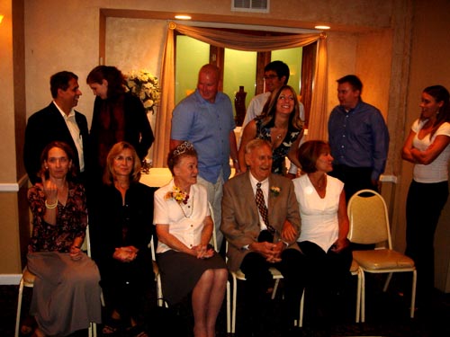 aunt barb, aunt sue, brett, chad, grandma, grandpa, jay, kristi, lindsey, uncle nalin