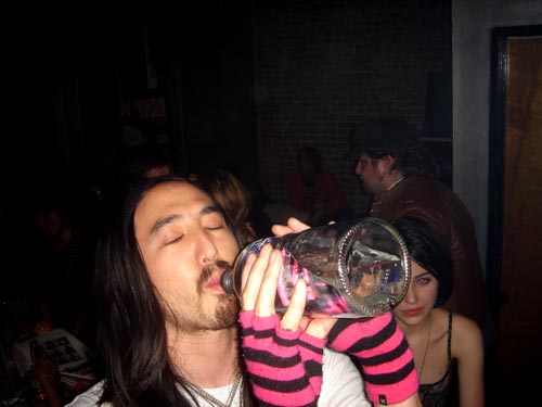 steve aoki