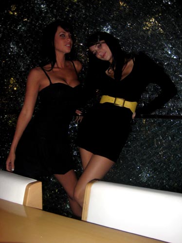 elle, paula