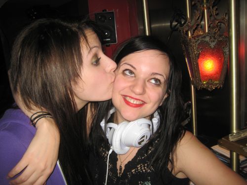 kerri, sarah
