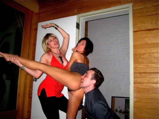 katie, nikki, siege