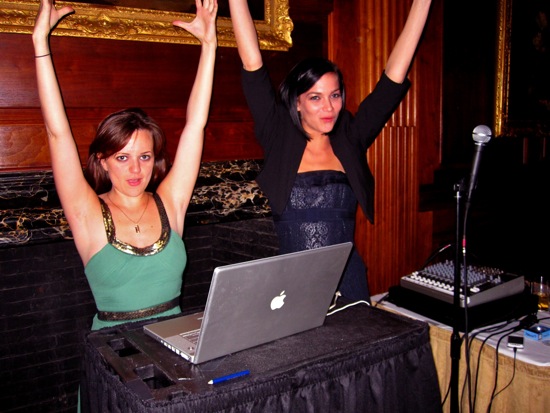 leigh, sarah